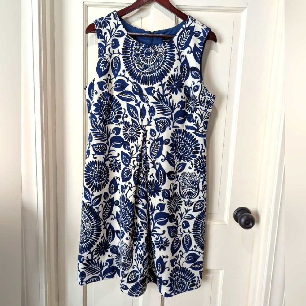 Taylor Floral A-Line Dress (Maternity - L)